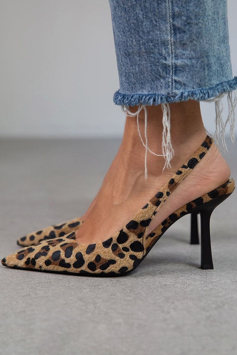 Liorina | Khakifärgade leopardpumps med spetsig tå