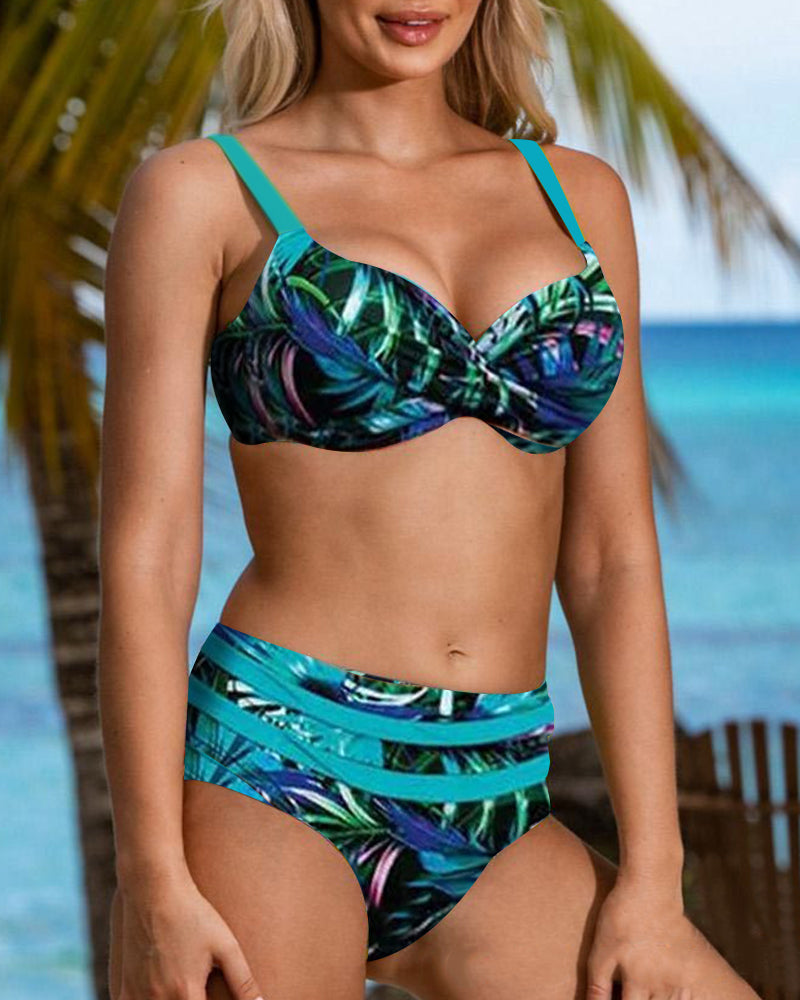 Lövisa™ – Hög midjebikini med bladmotiv