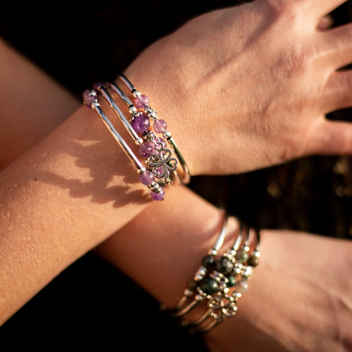 "Tur"-Armband i Ädelstenar