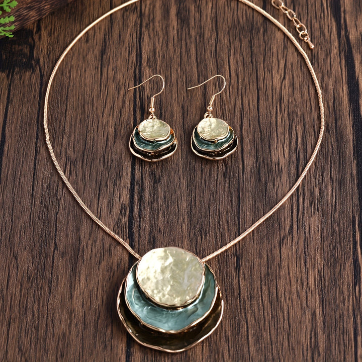 Boho smyckeset – örhängen & halsband i retro flerfärgad stil