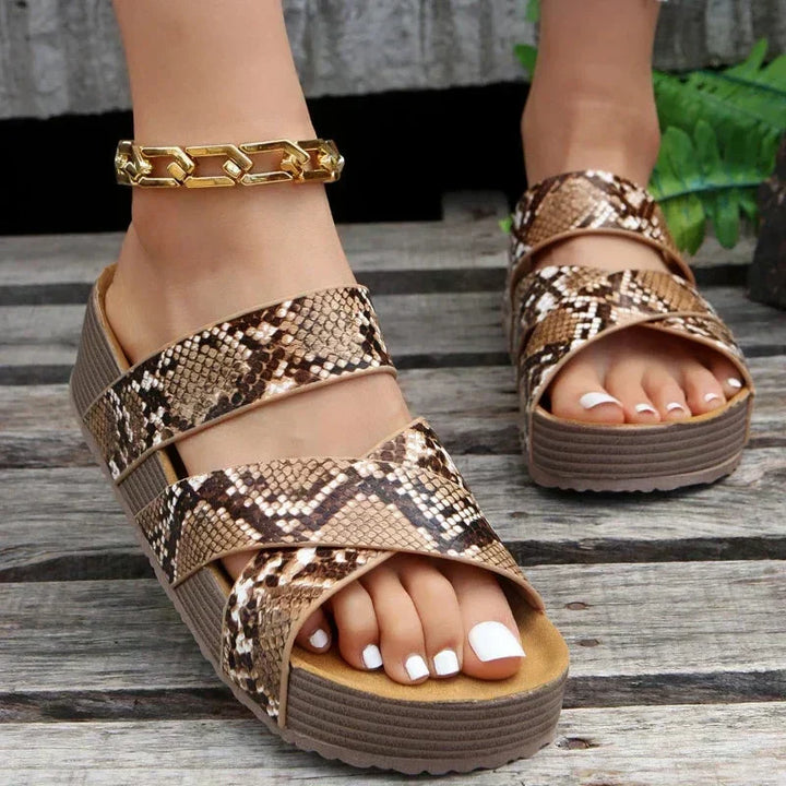 Lina™ – Tidlösa Flätade Sandaler